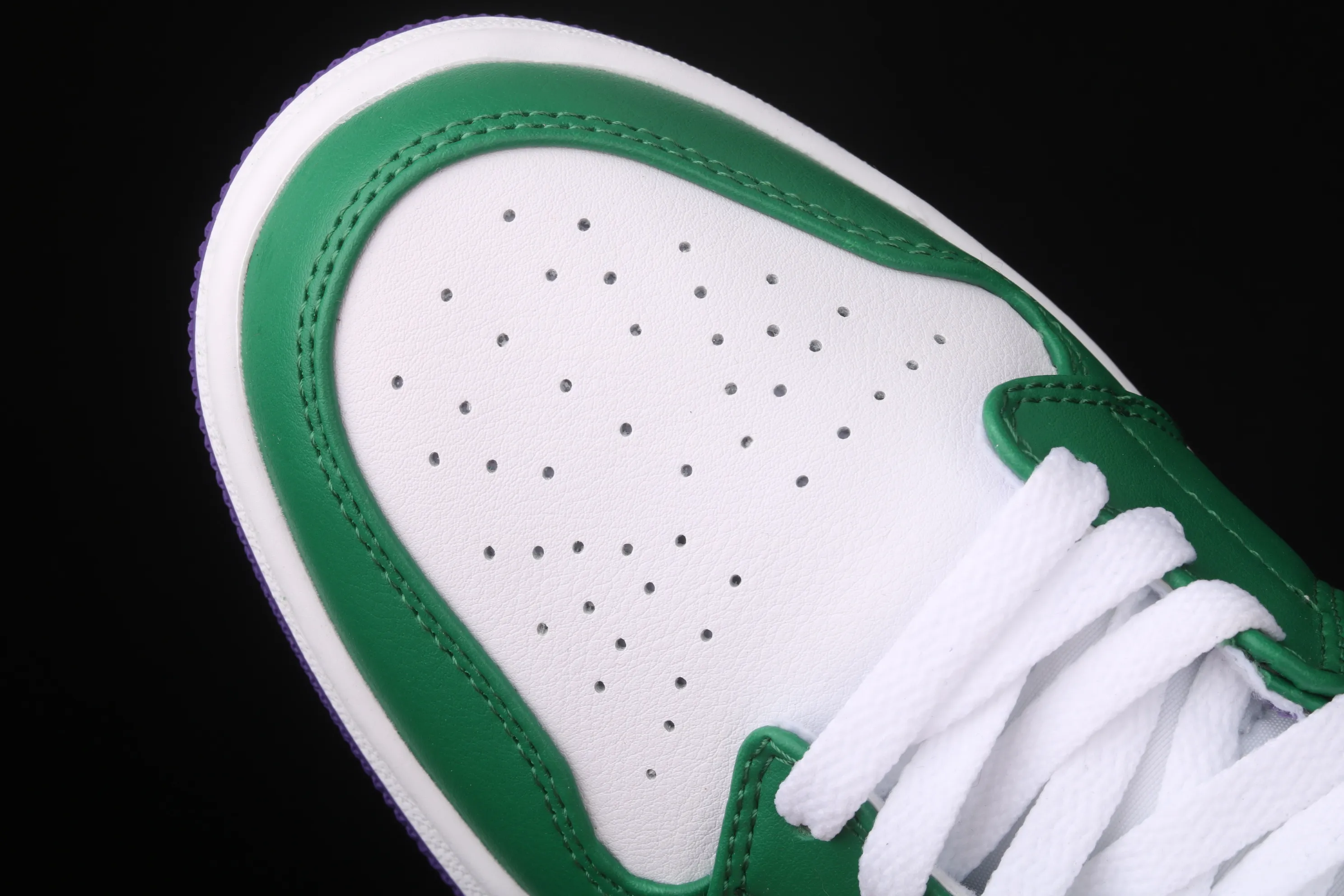 All Categories Air Jordan Jordan Series Basketball Shoes Air Jordan 1 Mid Air Jordan 1 Mid "Hulk" AJ1 Joe 1 Hulk White Purple Green Mid-top Classic Retro Cultural Leisure Sports Basketball Shoes 554724-300